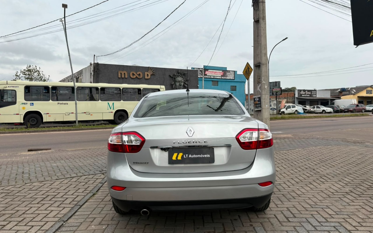 imagem-https://www.socarrao.com.br/sc-vehicle-images-prod/3457377/1787772998976-V2hhdHNBcHAgSW1hZ2UgMjAyNi0wOC0yNiBhdCAxMS4yNC4xMyAoMikuanBlZw.jpeg