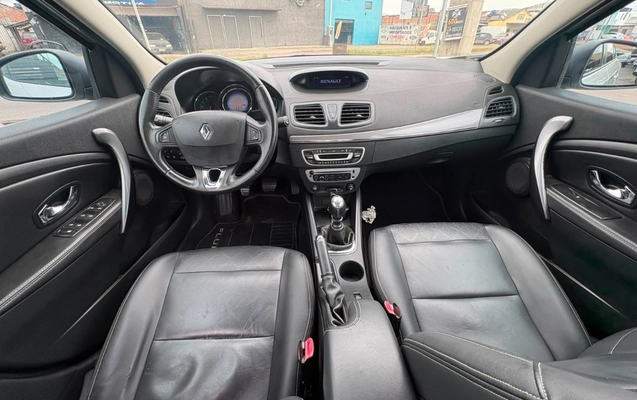 imagem-https://www.socarrao.com.br/sc-vehicle-images-prod/3457377/1787772999426-V2hhdHNBcHAgSW1hZ2UgMjAyNi0wOC0yNiBhdCAxMS4yNC4xNSAoMSkuanBlZw.jpeg
