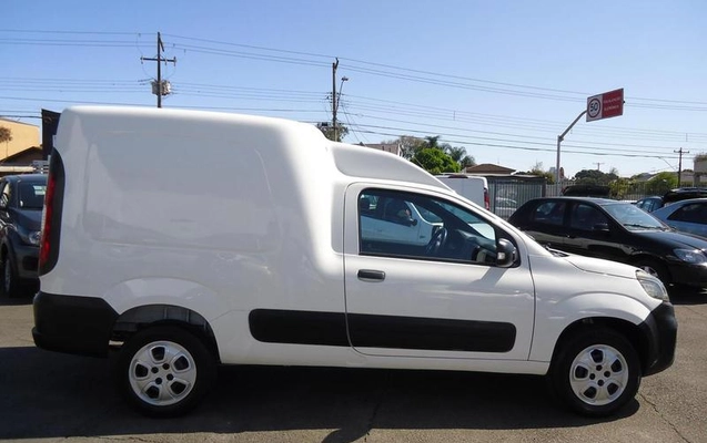imagem-https://www.socarrao.com.br/sc-vehicle-images-prod/3457382/1787848959773-8391102_5_B_598121d853.jpeg