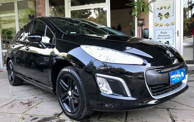 imagem-https://www.socarrao.com.br/sc-vehicle-images-prod/3457406/1787858366861-TU5BiPeE3UDu1bnhO2lE4tZvvp9gvR1S.jpg