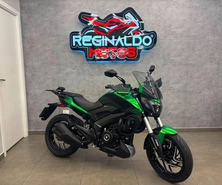 BAJAJ DOMINAR NS400Z 2025 Verde — foto 1 de 3