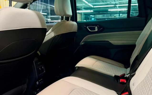 imagem-https://www.socarrao.com.br/sc-vehicle-images-prod/3457622/1787774567259-GWRHoR69zLVHRFv13wFR16czu8tNXdhY.jpg