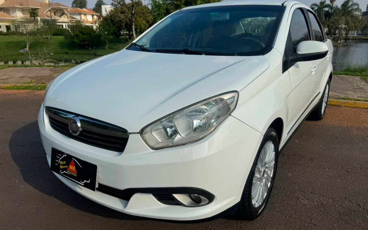 Fiat Grand Siena 2014 Branco — foto 1 de 3