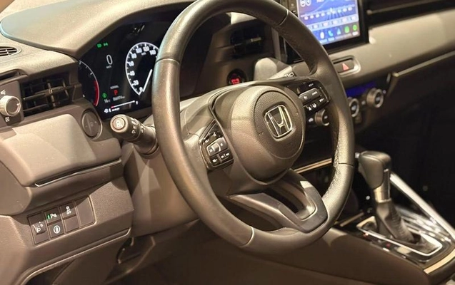 imagem-https://www.socarrao.com.br/sc-vehicle-images-prod/3457693/1788534477033-8420321_0_B_4f2eb9d160.jpeg