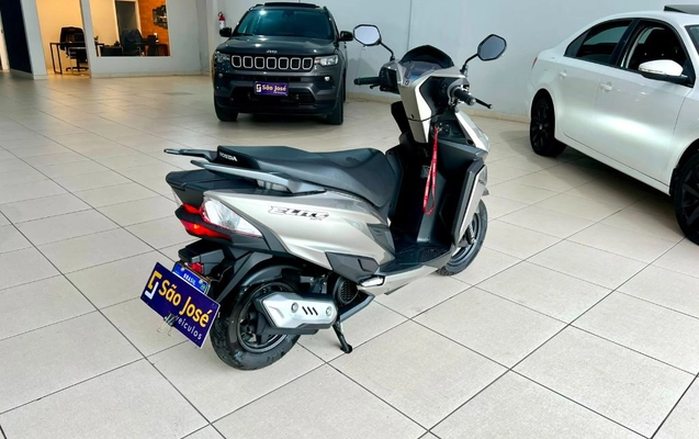 imagem-https://www.socarrao.com.br/sc-vehicle-images-prod/3457769/1789773332821-gb-9f3eee7.jpeg