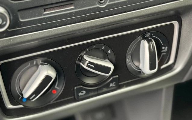 imagem-https://www.socarrao.com.br/sc-vehicle-images-prod/3457871/1787775091774-7z6lpXmvxm0rhERRVfttqaj2zB4HP47J.jpg