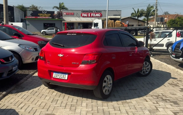 imagem-https://www.socarrao.com.br/sc-vehicle-images-prod/3457884/1787775279020-lw0KI4s3uEcBoM5uSa4FvHOhnrvR7npA.jpg