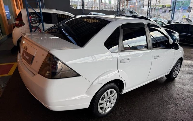 imagem-https://www.socarrao.com.br/sc-vehicle-images-prod/3458326/1789418723473-8407274_7_B_7c68754dba.jpeg