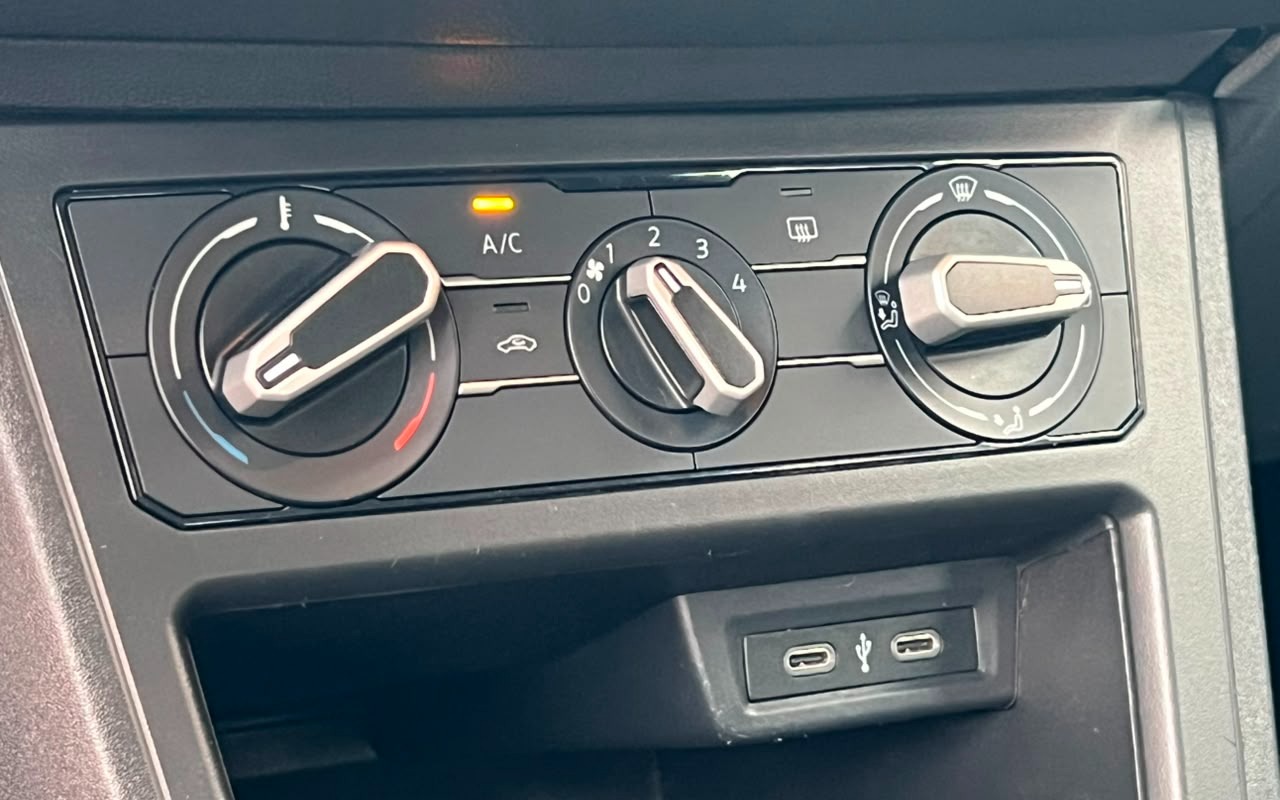 imagem-https://www.socarrao.com.br/sc-vehicle-images-prod/3458363/1787776617850-V2hhdHNBcHAgSW1hZ2UgMjAyNi0wOC0yNiBhdCAxNy4xNi40NSAoMSkuanBlZw.jpeg