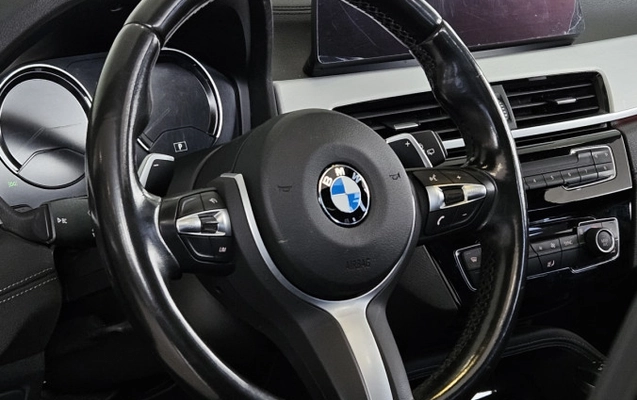 imagem-https://www.socarrao.com.br/sc-vehicle-images-prod/3458385/1787777209464-lMJJhSXd45iuYBMCsQaZR63WIwP6ilRB.jpg