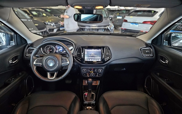 imagem-https://www.socarrao.com.br/sc-vehicle-images-prod/3458410/1789237035728-0kGFdq2ygkqNPQqtKZgC8L2w5ktQQCnz.jpg