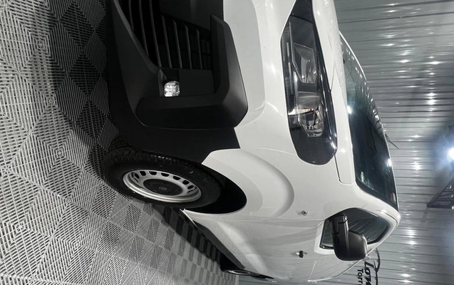imagem-https://www.socarrao.com.br/sc-vehicle-images-prod/3458418/1791898943893-8420758_27_B_a6e0174f58.jpeg