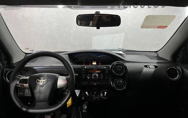 imagem-https://www.socarrao.com.br/sc-vehicle-images-prod/3458419/1788549073321-8420161_4_B_37c1a20925.jpeg