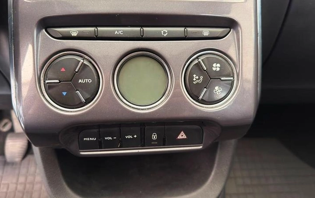 imagem-https://www.socarrao.com.br/sc-vehicle-images-prod/3458421/1787777529655-8420740_14_B_951082da06.jpeg