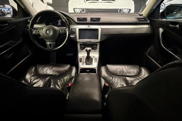 imagem-https://www.socarrao.com.br/sc-vehicle-images-prod/3458471/1792791416149-8242647_10_B_33c1ee17d8.jpeg