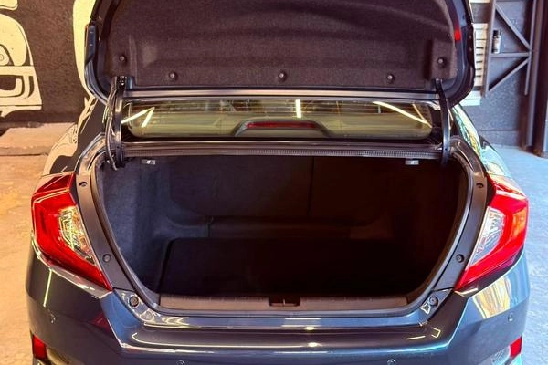 imagem-https://www.socarrao.com.br/sc-vehicle-images-prod/3458480/1787778340079-8337244_9_B_d9ffd88a2b.jpeg