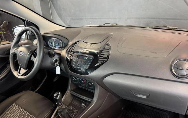 imagem-https://www.socarrao.com.br/sc-vehicle-images-prod/3458551/1787778974678-8416748_8_B_ec897c6831.jpeg