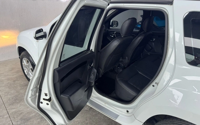 imagem-https://www.socarrao.com.br/sc-vehicle-images-prod/3458555/1789571341719-35b7bd0b077c49f2a54826c9fcb38c84_1787778975598.jpg