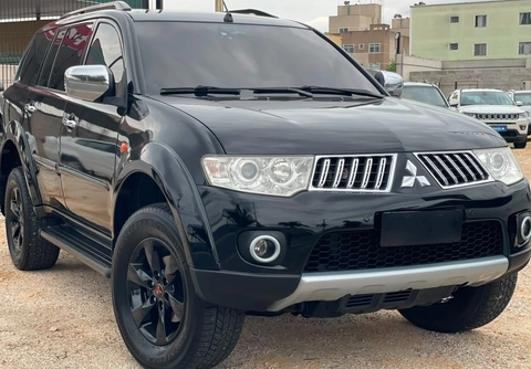 Mitsubishi Pajero 2012 Preto — foto 1 de 3
