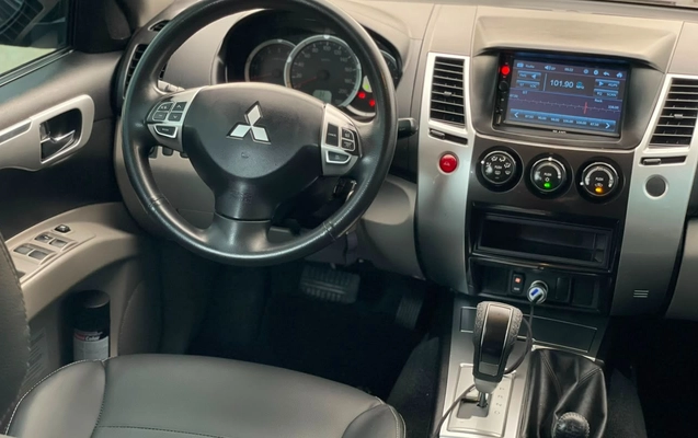 imagem-https://www.socarrao.com.br/sc-vehicle-images-prod/3458564/1787779246311-V2hhdHNBcHAgSW1hZ2UgMjAyNi0wOC0yNiBhdCA2LjEzLjA1IFBNLmpwZWc.jpeg