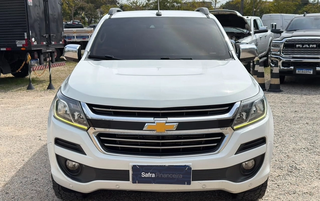 imagem-https://www.socarrao.com.br/sc-vehicle-images-prod/3458575/1787779510697-92e657fc-4062-47fb-8da1-f0e86cd3b077.jpg