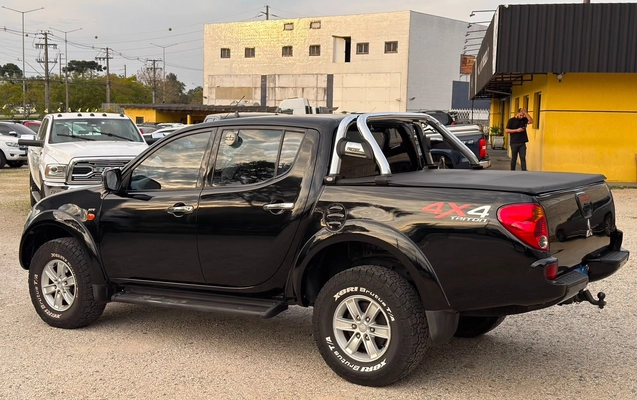 imagem-https://www.socarrao.com.br/sc-vehicle-images-prod/3458577/1787779518305-8f95d39c-651a-48e8-8e56-3e7ddf99b574.jpg