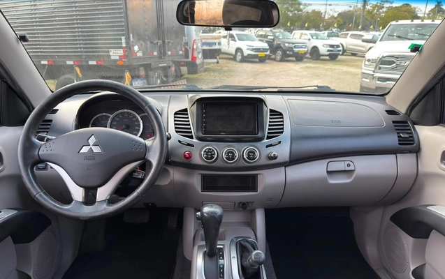 imagem-https://www.socarrao.com.br/sc-vehicle-images-prod/3458577/1787779518311-7f92d32d-a8de-4ef4-8e45-e031e1930c69.jpg