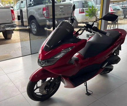 Honda PCX 160 DLX 2025 Vermelho — foto 1 de 3