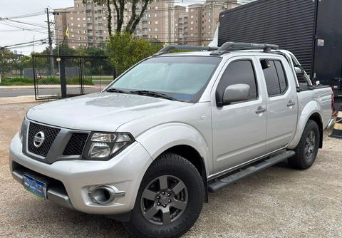 Nissan Frontier 2015 Prata — foto 1 de 3