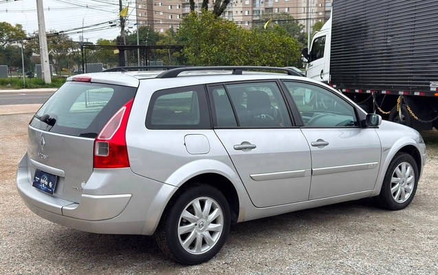 imagem-https://www.socarrao.com.br/sc-vehicle-images-prod/3458683/1787780086704-4ba44f97-0266-46a0-932f-4c2f32362093.jpg