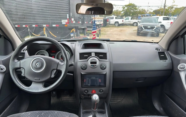 imagem-https://www.socarrao.com.br/sc-vehicle-images-prod/3458683/1787780086706-c5063ba5-c9fb-4241-9423-23634259b8f6.jpg