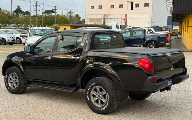 imagem-https://www.socarrao.com.br/sc-vehicle-images-prod/3458698/1787780108603-ca6d3412-6cc0-4747-9dc5-37e00dabf4da.jpg