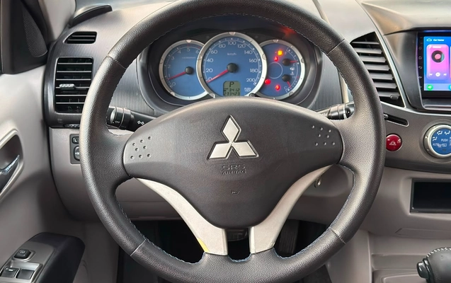 imagem-https://www.socarrao.com.br/sc-vehicle-images-prod/3458698/1787780108613-66a8a7b6-fa4b-4e87-a9c9-0b4cf12e4faa.jpg