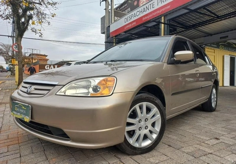 Honda Civic 2002 Amarelo — foto 1 de 3