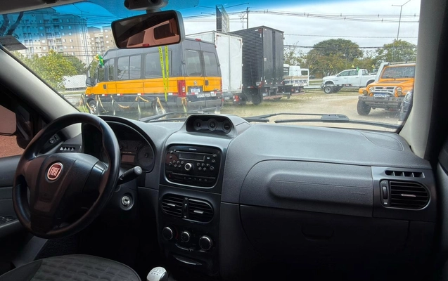 imagem-https://www.socarrao.com.br/sc-vehicle-images-prod/3458725/1787780163474-1b2c28bd-c29e-414d-8f25-72cc487f7525.jpg