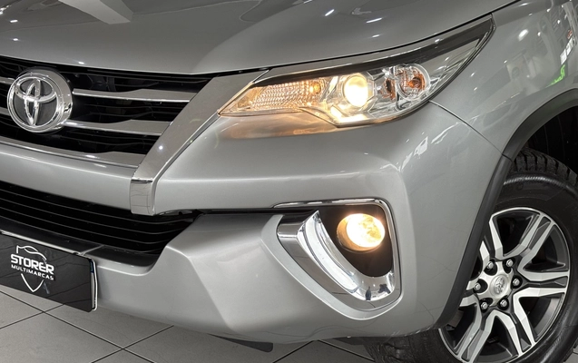 imagem-https://www.socarrao.com.br/sc-vehicle-images-prod/3458779/1787780405451-1_042624.jpg