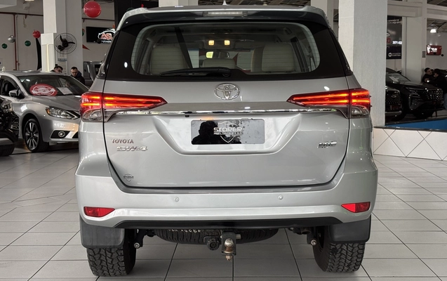 imagem-https://www.socarrao.com.br/sc-vehicle-images-prod/3458779/1787780405454-1_042637.jpg