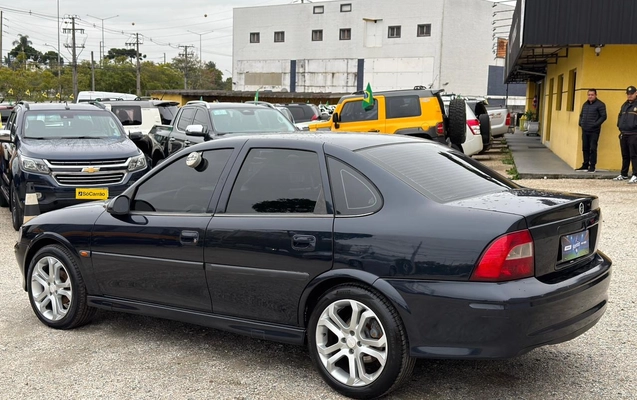 imagem-https://www.socarrao.com.br/sc-vehicle-images-prod/3458790/1787780438914-53a4b76b-a2b5-4b9e-94a5-3e002b74336f.jpg