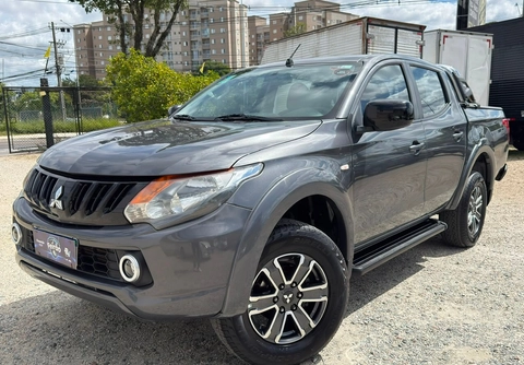 Mitsubishi L200 2020 Cinza — foto 1 de 3