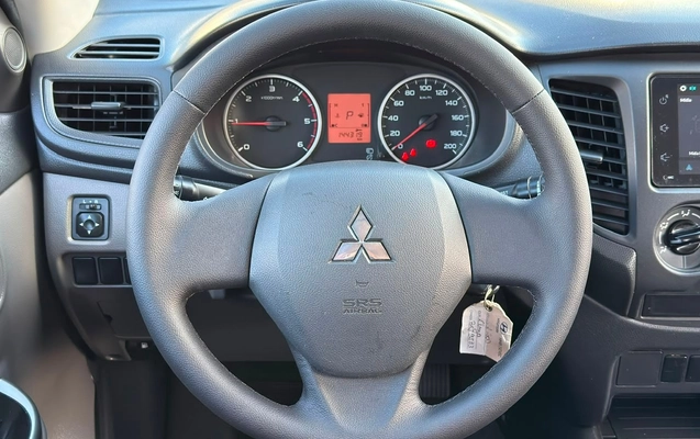 imagem-https://www.socarrao.com.br/sc-vehicle-images-prod/3458969/1787780908549-c90b6e53-e31f-4441-9479-b87dae4d194a.jpg