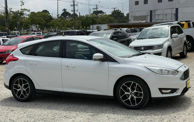 imagem-https://www.socarrao.com.br/sc-vehicle-images-prod/3458985/1787780986315-921579f9-c6b4-48c1-96a3-15a18f8bb92c.jpg