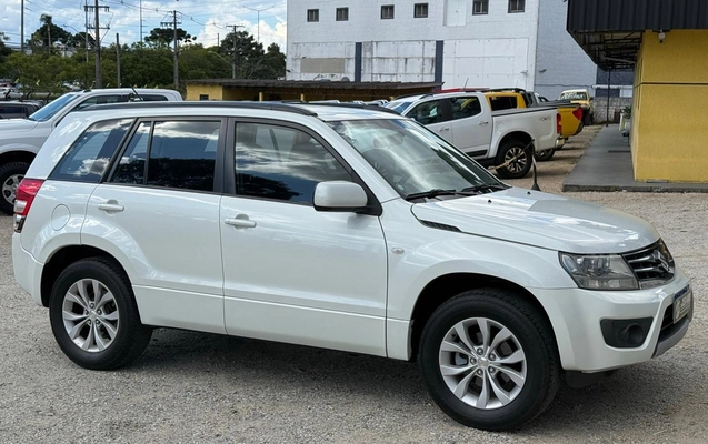 imagem-https://www.socarrao.com.br/sc-vehicle-images-prod/3458988/1787781047812-303ca9bb-5c9c-429c-93a9-bdaa03a06716.jpg