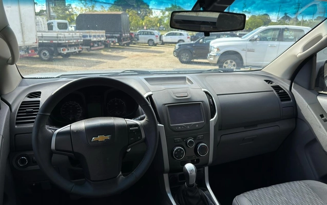 imagem-https://www.socarrao.com.br/sc-vehicle-images-prod/3458994/1787781095877-8df88bd0-9aa1-48e9-8848-6b292d77e228.jpg