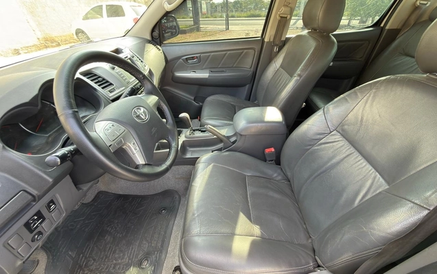 imagem-https://www.socarrao.com.br/sc-vehicle-images-prod/3459003/1787781181242-16eec402-beda-4687-87ab-d032eddc40f7.jpg