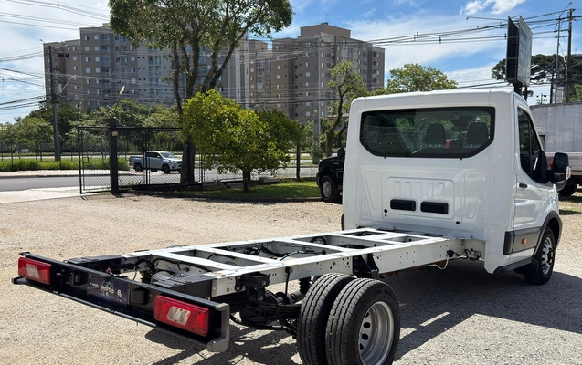 imagem-https://www.socarrao.com.br/sc-vehicle-images-prod/3459004/1787781229533-2120e34c-f892-42d6-8e58-db3c16a0cc27.jpg