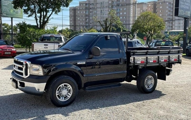 imagem-https://www.socarrao.com.br/sc-vehicle-images-prod/3459008/1787781369317-6d28d766-9318-42d8-9ac6-6c597e60dc4c.jpg