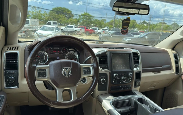 imagem-https://www.socarrao.com.br/sc-vehicle-images-prod/3459044/1787782554379-1ae8161e-84d2-4850-ac36-c832152d4683.jpg