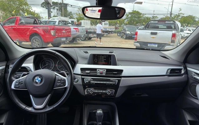 imagem-https://www.socarrao.com.br/sc-vehicle-images-prod/3459047/1787782661451-96997ae2-dc84-40f6-affc-360cc07b5e48.jpg