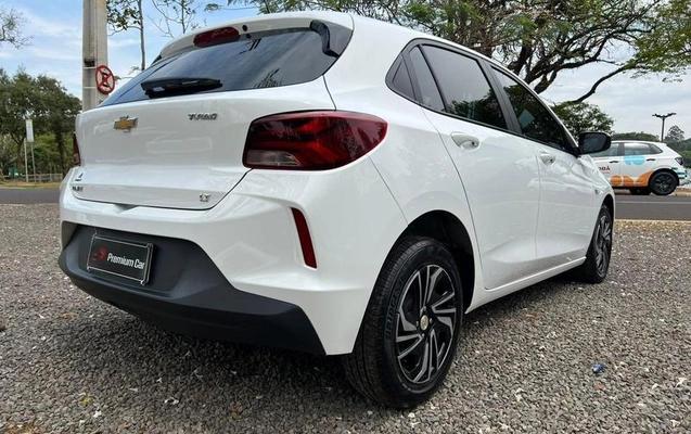 imagem-https://www.socarrao.com.br/sc-vehicle-images-prod/3459435/1789562684043-8416590_9_B_eda6e2223a.jpeg