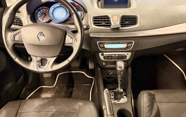 imagem-https://www.socarrao.com.br/sc-vehicle-images-prod/3459505/1787788314969-1ee2a991-9802-4e2b-b36a-446478c14233.jpg